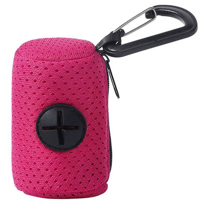 Praktischer Kotbeutelspender für unterwegs