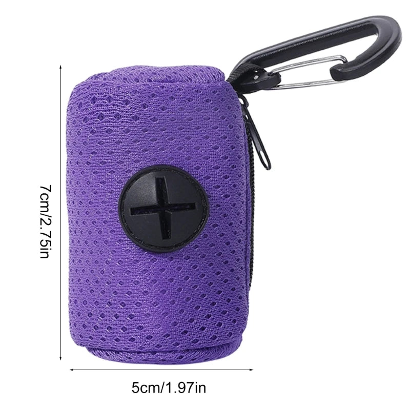 Praktischer Kotbeutelspender für unterwegs