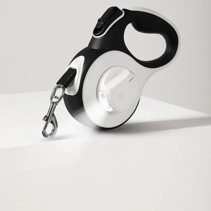 Automatische Rollleine mit integriertem Kotbeutelspender